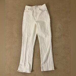 Abercrombie 90s Straight Ultra high rise jeans in cream - size 26 extra short